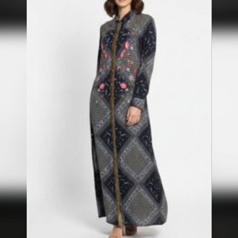 Aratta Silent Journy Button-down Elegant Maxy Dress Black and Pink Patterned